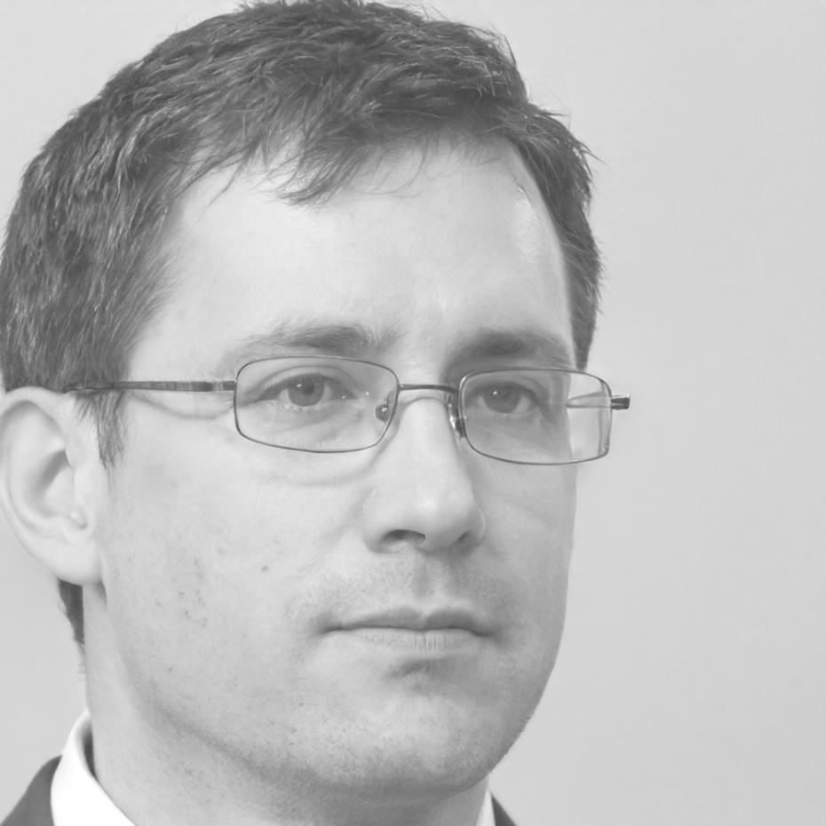 Portrait de Maxence Dubois, expert en communication financière